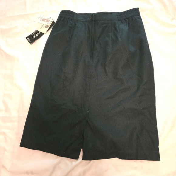 Vintage 80s Sag Harbor 100% Wool Pencil Skirt NWT Hunter Green Pure New Wool 12 - Picture 4 of 13